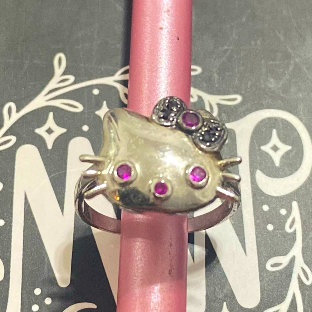 Hello Kitty stainless steel ring with pink crystals